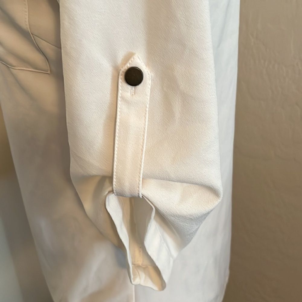 41 Hawthorn Off White Button Pockets Semi Sheer Top Feminine Contemporary - Picture 8 of 10